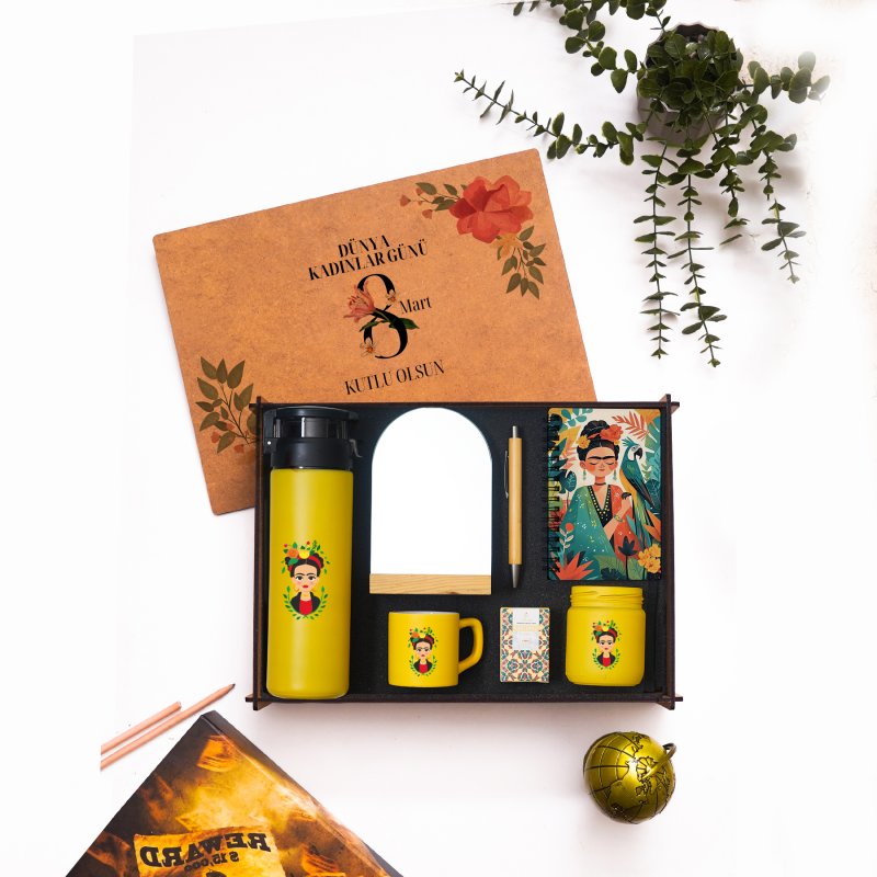 Kadınlar Günü - Ahşap Kutulu Hediye Seti 3626-17